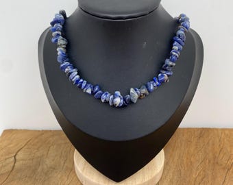 Collar de sodalita en forma de fragmentos - Joyería de piedras preciosas curativas - Cristal hecho a mano