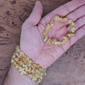 Citrien armband edelsteenchips - natuurlijke kristallen rekbare armbanden - chip armbanden - chakra healing kristalchip - bulkarmbanden
