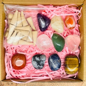 Beginners Crystal Kit - Chakra Protection Healing Set - Crystal Starter Set - Tumbled Chakra Stones -  11 Pcs In Box