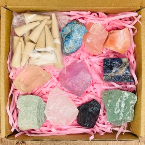 Beginners Crystal Kit - Chakra Protection Healing Set - Crystal Starter Set - Rough Chakra Stones -  11 Pcs In Box
