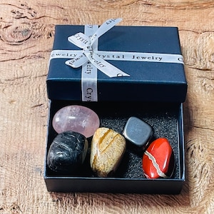 Leo Crystal Set - Zodiac Kit - Birthday Gift Box - Zodiac Crystals - Astrology Set Gemstones