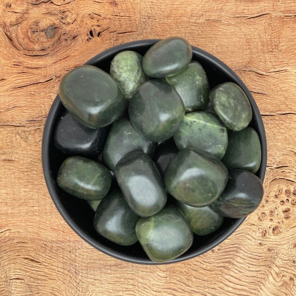 Green Jade Tumbled Stone - Jade Tumble - Tumbled Jadeite - Green Crystals - Reiki