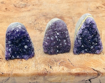 Clúster de cristal de geoda de amatista - Amatista druzy natural - Clúster de amatista cruda - Cristales púrpuras