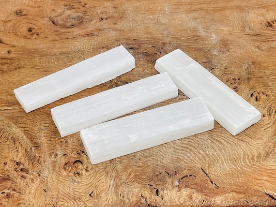 Selenite Stick Natural Stone - 8cm Raw Selenite Wand Stone - Protection Crystal - Reiki Healing Crystals