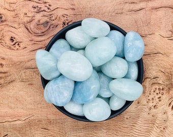Natural Aquamarine Tumbled Stone - Blue Aquamarine Gemstone - Oceanic Aquamarine - Sooting - Extra Quality