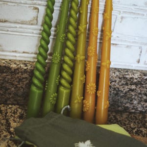 Beeswax Taper Candles Set of 6, Hand Decorated Candles, Floral Bee Candles, Natural Wax Gift, Linen Pouch, Eco Friendly Home Decor image 10