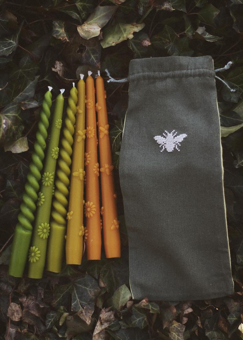 Beeswax Taper Candles Set of 6, Hand Decorated Candles, Floral Bee Candles, Natural Wax Gift, Linen Pouch, Eco Friendly Home Decor image 3
