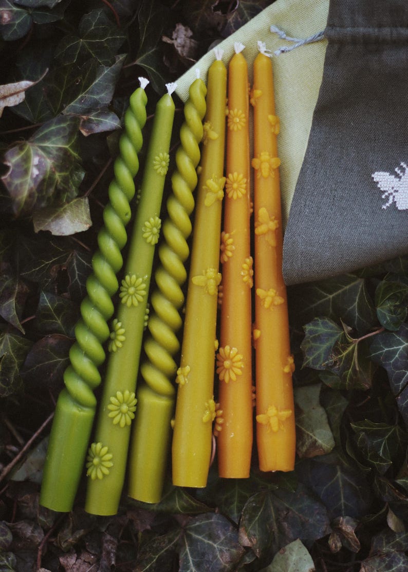 Beeswax Taper Candles Set of 6, Hand Decorated Candles, Floral Bee Candles, Natural Wax Gift, Linen Pouch, Eco Friendly Home Decor image 9