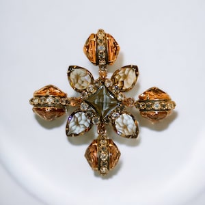 Vintage Schreiner stunning and extremely rare champaign art glass detailed brooch/pendant