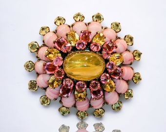 Vintage Schreiner stunning dome design rose pink, faceted and cabochons art glass brooch