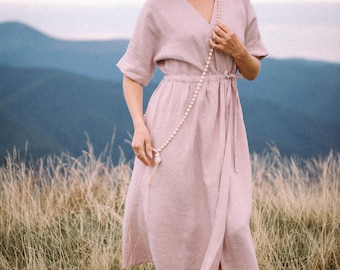 Poederroze stonewashed linnen wikkeljurk, elegante romantische jurk, effen dameszonnejurk, boho rustieke jurk, duurzaam, klaar om te verzenden