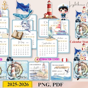 Op de afbeelding: Een set printbare kalenderpagina's met een lighthouse-thema voor 2025 en 2026. De kalenderpagina's bevatten aquarel illustraties van vuurtorens, boten en nautische elementen. De set bevat twee bevestigingskaften met inspirerende citaten.