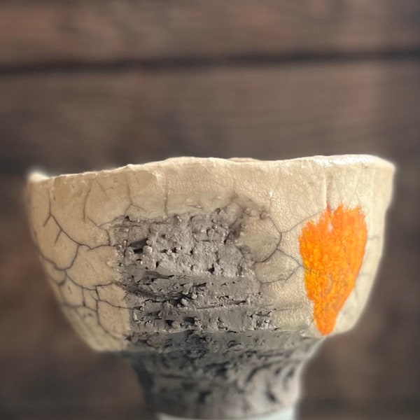 Raku Schale, Teeschale, Weiß mit Farb Akzente (Orange)