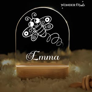 Gepersonaliseerde vlindernachtlampje: aangepast insectendecor, kindernachtlampje