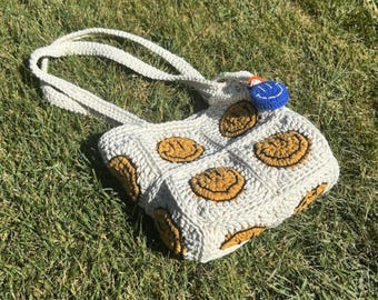 Crochet Smile Bag: Handmade Emoji Purse, Summer Tote