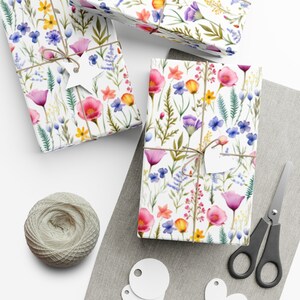 Elegante Wildblumen-Aquarell-Geschenk-Geschenkverpackung - Premium-Recyclingpapier, ideal für Naturliebhaber und besondere Geschenkanlässe