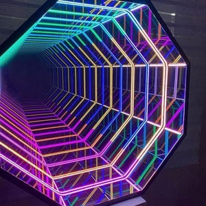 Infinity Mirror Wall Art | Geometric LED Frames in Circle, Square, Triangle, Hexagon, Octagon | Modern Decor | Unique Room Light
