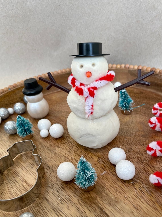 Build-a-Snowman Play Dough Kit
