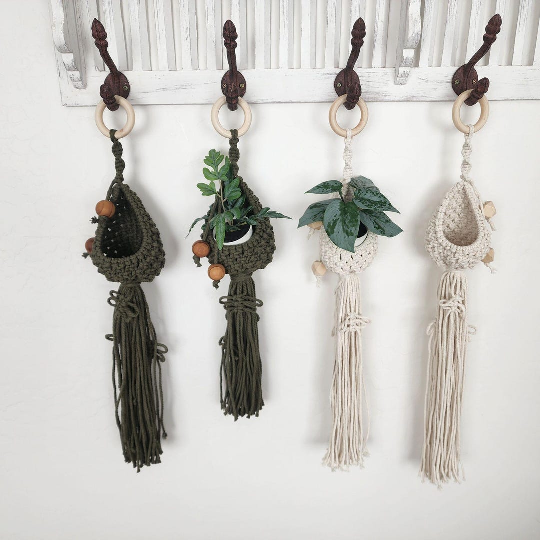 Macrame Pod Macrame Pod Set: Boho Air Plant Hangers With Fringe - Etsy
