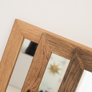 Rustikaler Holzspiegel mit Eichenrahmen. Wandspiegel mit Holz. Massivholz spiegel. Bild 3