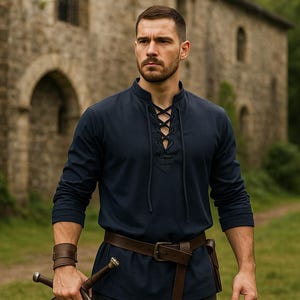 Túnica vikinga medieval estética, túnica renacentista para hombre para LARP de feria renacentista, camisa retro de cosplay pirata, túnica vintage única tipo pullover