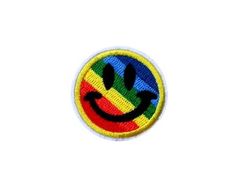 Regenbogen Smiley Aufnäher | Stolz Glückliches Gesicht Emoji Bügelbild | Gesticktes DIY-Neuheits-Abzeichen | Teen Rucksack Jacke Accessoire