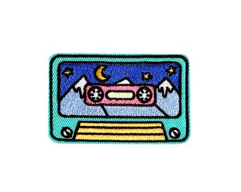 Tygmärke för campingkassettband | Märke med bergsstjärna, måne och natthimmel | Stryk-på-applikation för retro 80-90-talsmixband | Tillbehör för mixtape-jacka