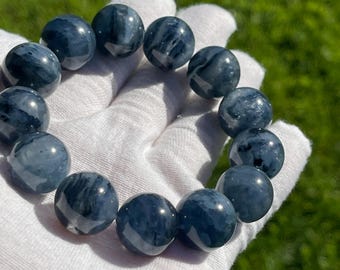 Rare find - Natural thousand layered blue phantom garden quartz bead bracelet in 15mm+  天然老矿蓝兔毛幽灵水晶手串