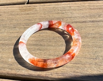 Natural red hematoid quartz bead bangle in 53mm 天然红胶花水晶手镯53圈