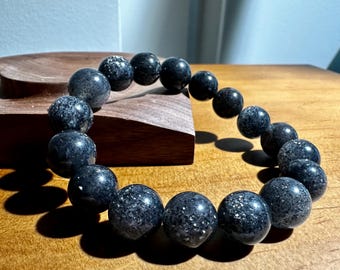 Rare Find - Natural black sunstone bead bracelet in 11mm+, 天然稀有矿爆闪黑太阳石水晶手串