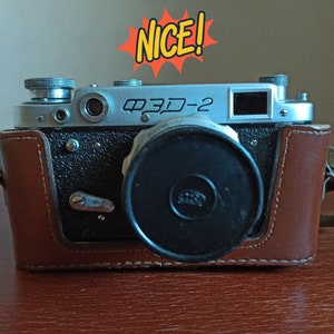FED 2 Vintage Camera Soviet Telemetro Film Camera + Obiettivo Industar-26 m 50 mm f/2.8 + Custodia in pelle Ever Ready Made in URSS, copia Leica Retro