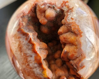 Esfera de cornalina drusa