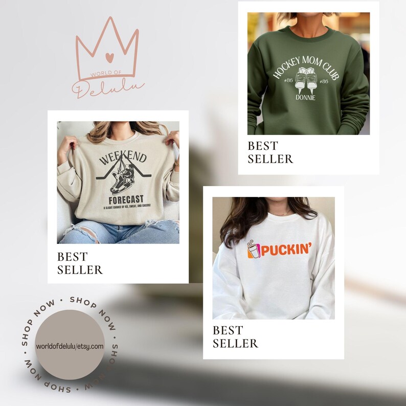 Puede incluir: Tres sudaderas con capucha de las m&aacute;s vendidas con diferentes dise&ntilde;os. La primera sudadera es beige con un gr&aacute;fico negro de una persona patinando sobre hielo con el texto "Weekend Forecast". La segunda sudadera es verde oliva con texto blanco que dice "Hockey Mom Club" con un gr&aacute;fico de dos patines de hockey. La tercera sudadera es blanca con un gr&aacute;fico de una taza rosa y naranja con el texto "Puckin'" en negro.
