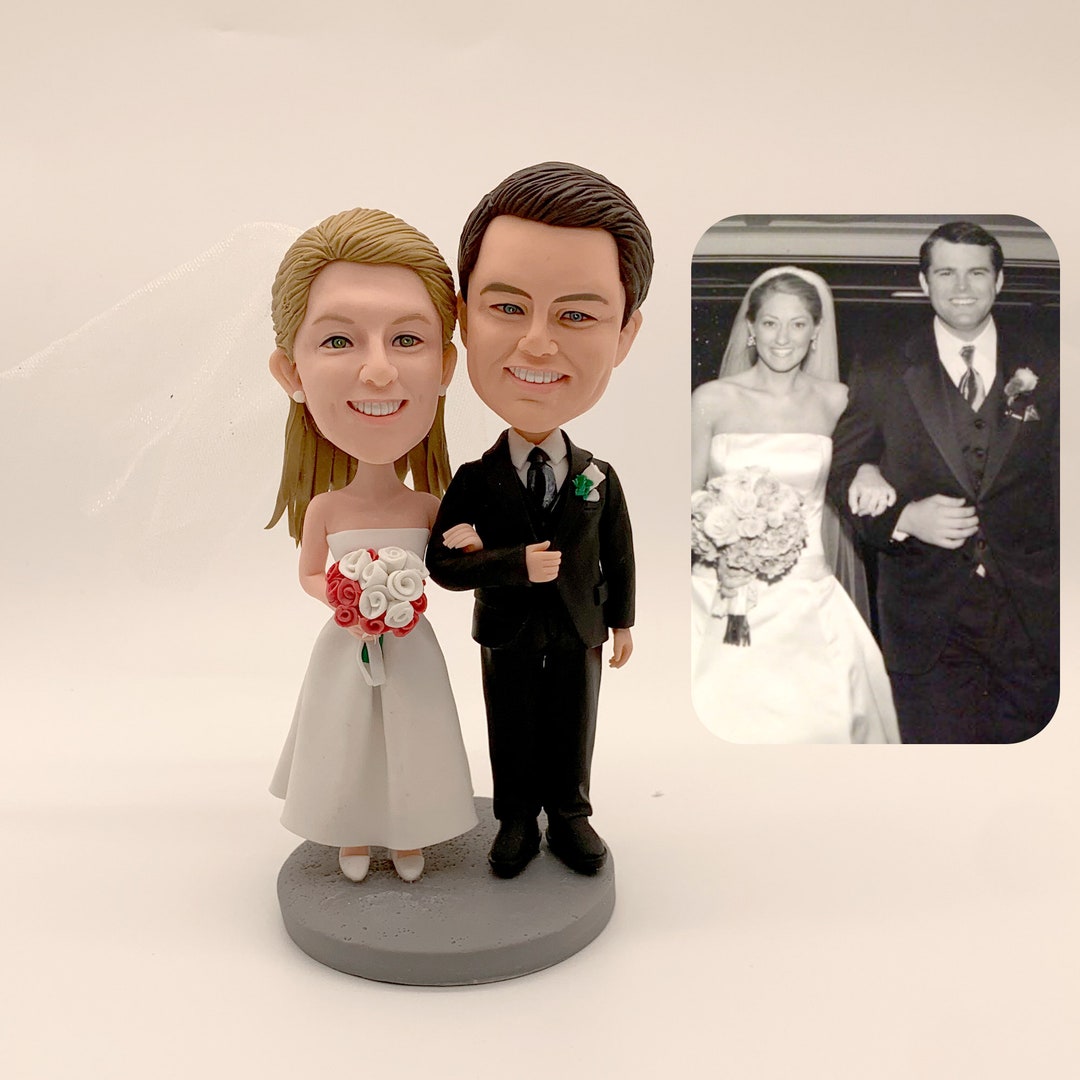Funny Money-Loving Couple Bobblehead - Personalized main image 0
