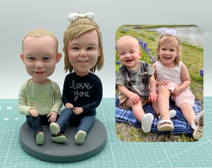 Custom kids bobbleheads,personalized kids bobbleheads,bobblehead dolls of daughters and sons,gifts for family,birthday gifts,Christmas gifts