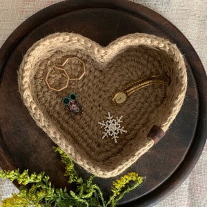 Crochet Heart Basket, Valentine&#39;s Day Gifts, Cozy Home Items, Kitchen Decor, Dorm Decor, Gift For New Home, Storage Organization