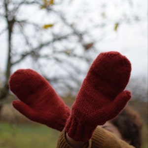 Hand knitted minimalistic wool gloves for women image 9