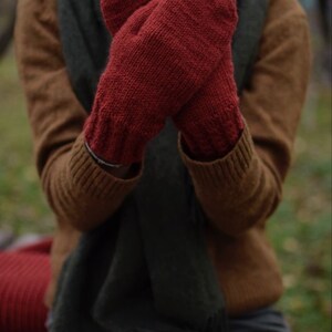Hand knitted minimalistic wool gloves for women image 5