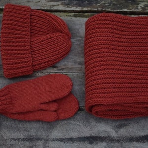 Hand knitted minimalistic wool gloves for women image 10