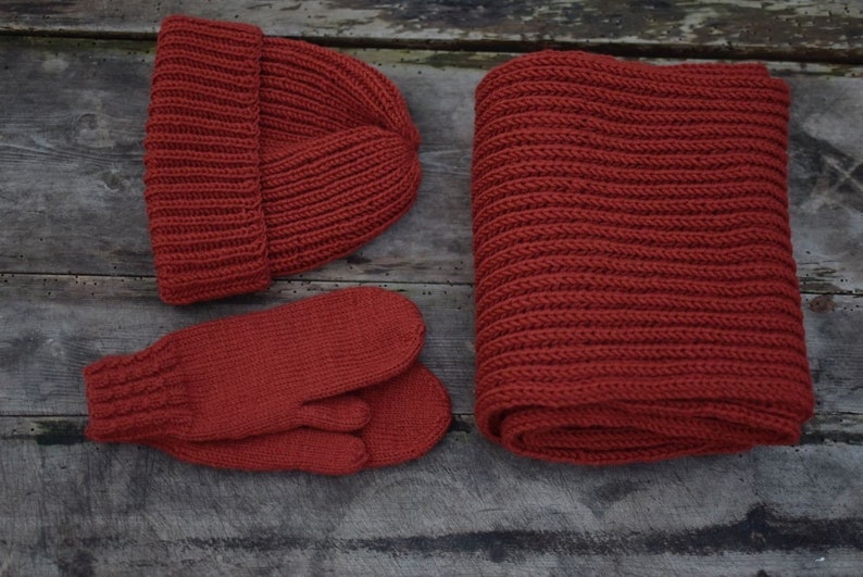 Hand knitted minimalistic wool gloves for women image 10