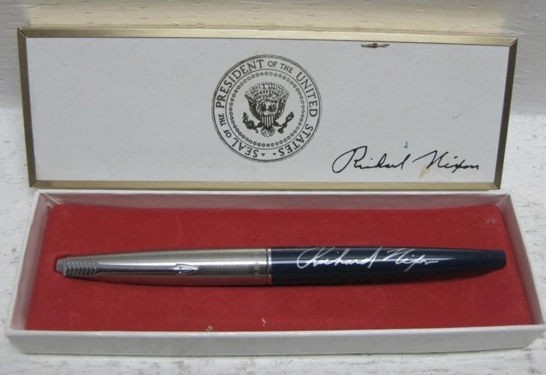 Collectible President Nixon White House Signing Pen Set Authentic Oval