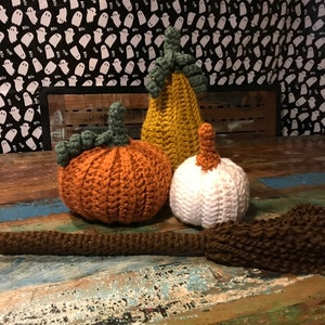 Crochet Pumpkin Trio with Witches Broom - PDF Pattern Download - Halloween - Easy - Beginner - US Terms - Chunky Yarn