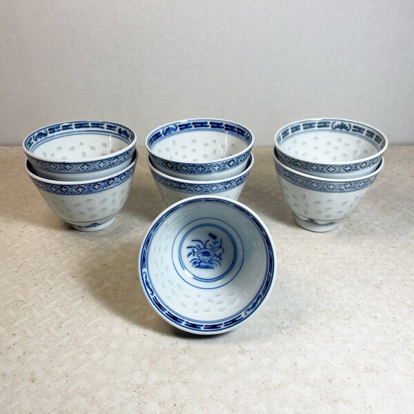 Set of 7 Vintage Chinese Rice Eye Porcelain Tea Cups, White and Blue Chrysanthemum Pattern Tea Set