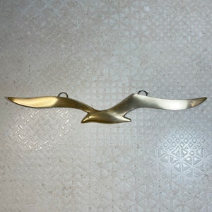 Vintage MCM Brass Seagull Wall Decor, Mid Century Modern Decor, Nautical Decor, Bird Wall Hanging