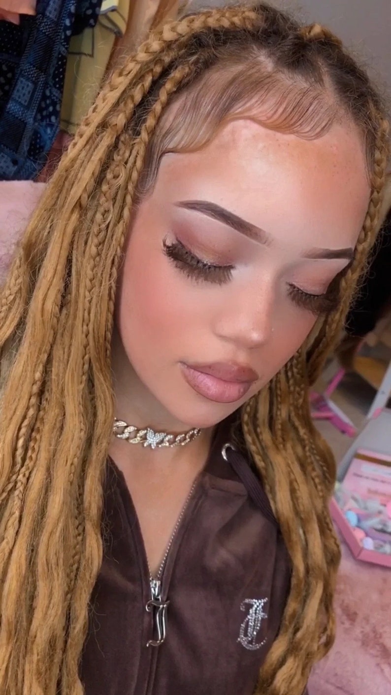 Brown Strip Lashes - Stunning Winged Lashes Made to Look Like Subtle ...