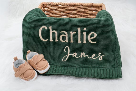 Personalized Knit Baby Blanket, Baby Shower Gift, Embroidered name Baby Blanket, Custom Baby Blanket, Welcome home Baby blanket Keepsake