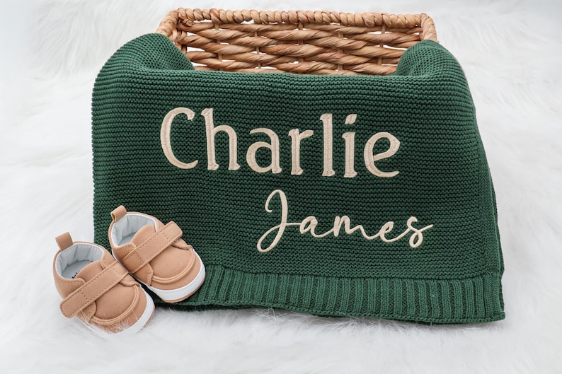 Personalized Knit Baby Blanket, Baby Shower Gift, Embroidered name Baby Blanket, Custom Baby Blanket, Welcome home Baby blanket Keepsake