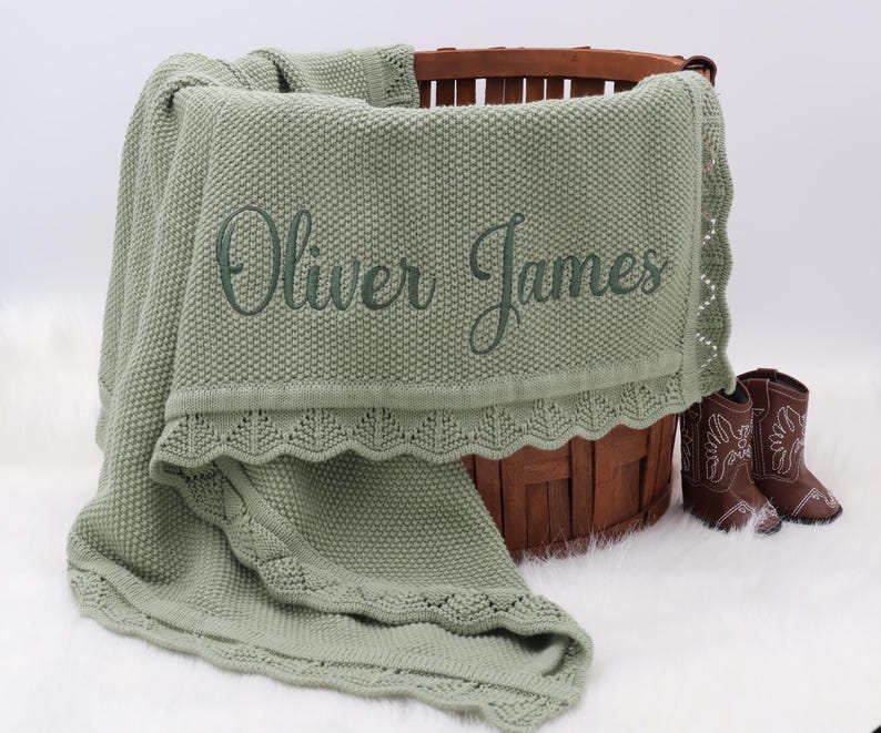 custom blanket baby, custom name blanket, embroidered blankets, baby girl blanket, custom baby name, personalized blanket, blanket with name, newborn gift, baby boy blanket, custom blanket