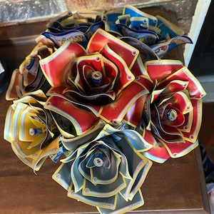Carte Pokémon roses personnalisées fleurs cadeaux Cosplay accessoire déco anniversaire anniversaire mariage vacances célébration prix par rose
