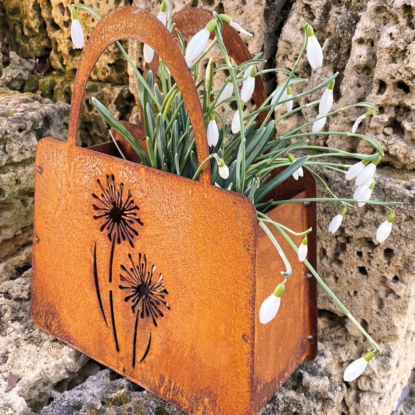 Rusty metal handbag with 2 flowers, 27 x 32 cm, planting bag, rusty metal planter, allium, dandelion, flower pot, lantern, rusty metal garden decoration
